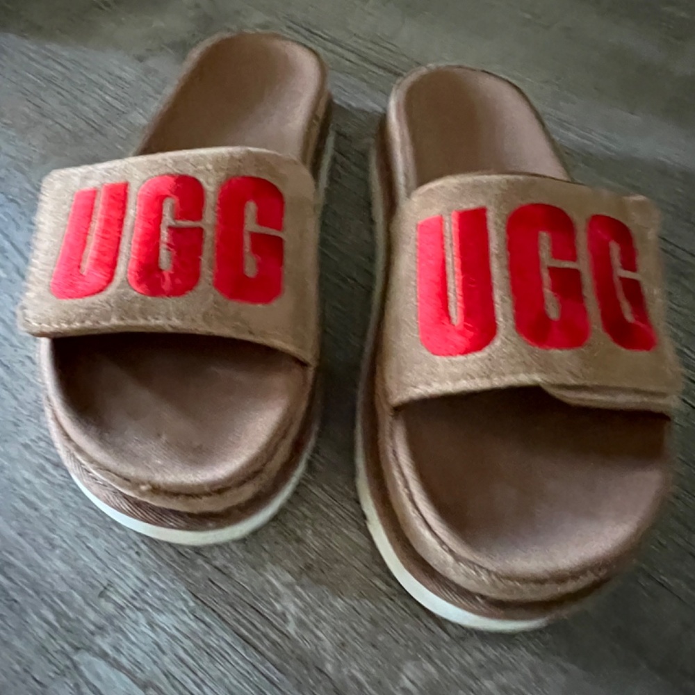 UGG Women’s Laton  Slide Chestnut-Red - Picture 3 of 5